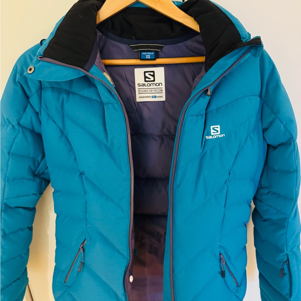 Salomon Turquoise Women’s Ski & Snow Jacket w fur hood XS